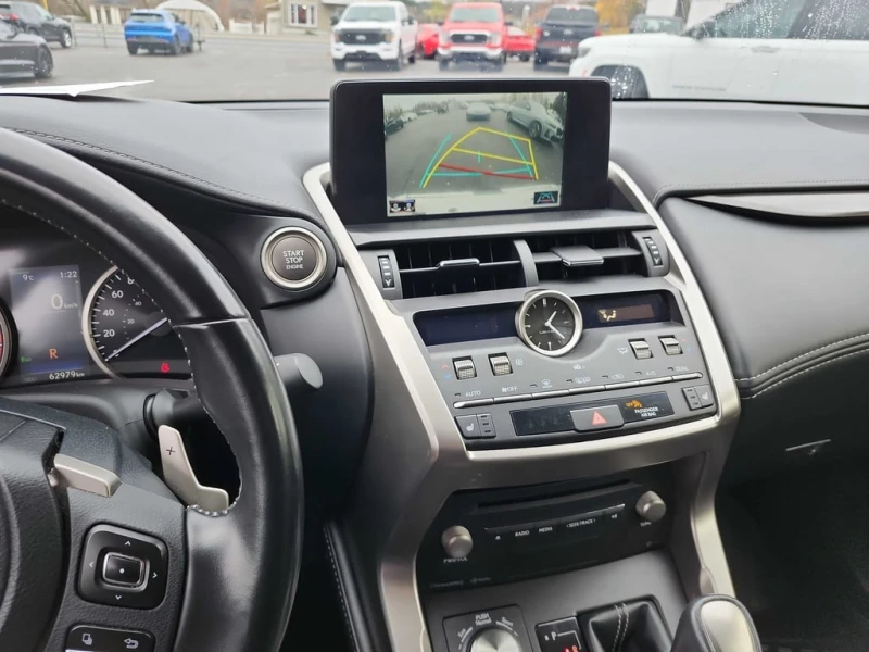 Lexus NX * 300 * CARFAX * БЕЗ ПЪРВОНАЧАЛНА ВНОСКА, снимка 8 - Автомобили и джипове - 53256625