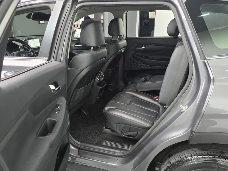 Hyundai Santa fe 2.0T 2Wd Premium, снимка 11 - Автомобили и джипове - 55895867