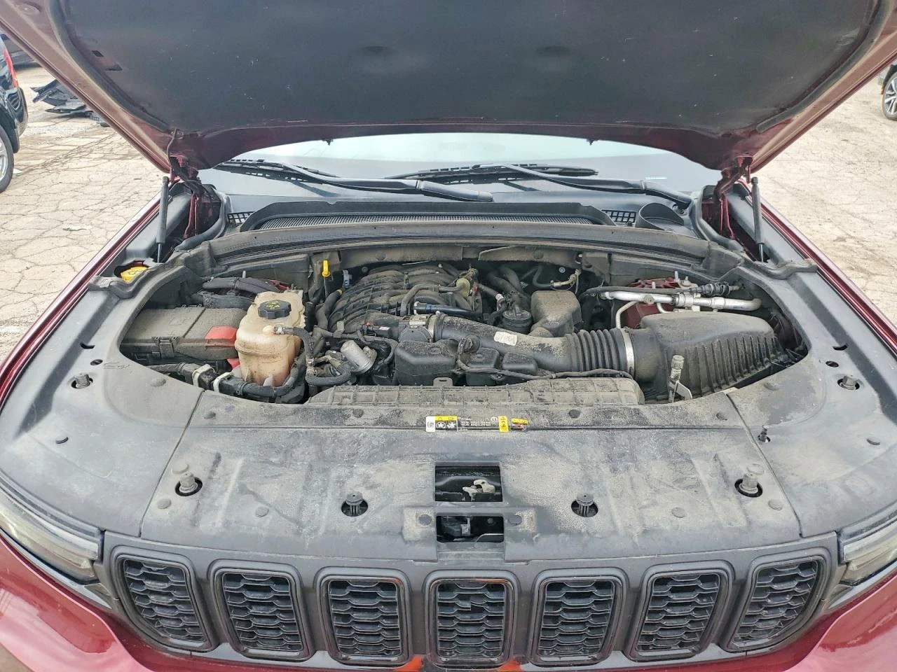 Jeep Grand cherokee L LAREDO 4x4, снимка 12 - Автомобили и джипове - 54628875