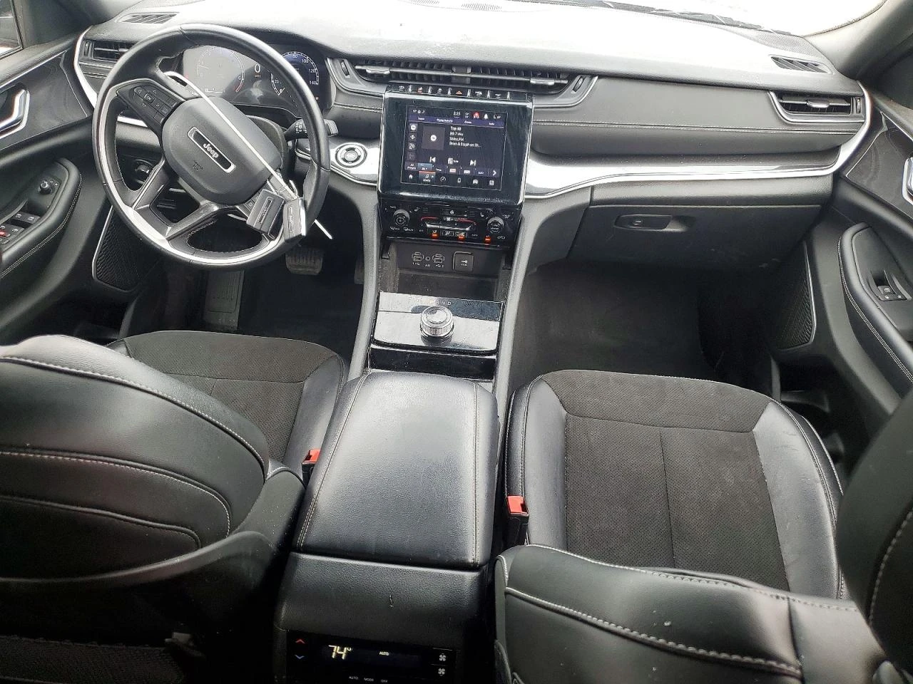 Jeep Grand cherokee L LAREDO 4x4, снимка 8 - Автомобили и джипове - 54628875