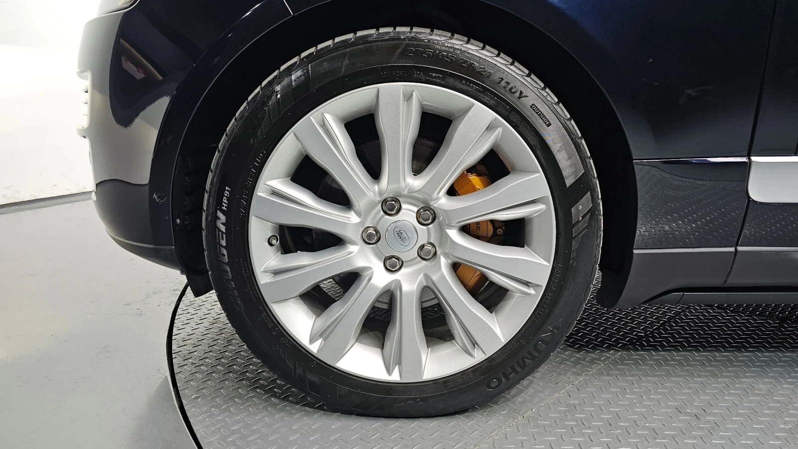 Land Rover Range rover 4.4 SDV8* BLIND SPOT* ОБДУХВАНЕ* 360* ЛЮК* КРАЙНА , снимка 5 - Автомобили и джипове - 55383922
