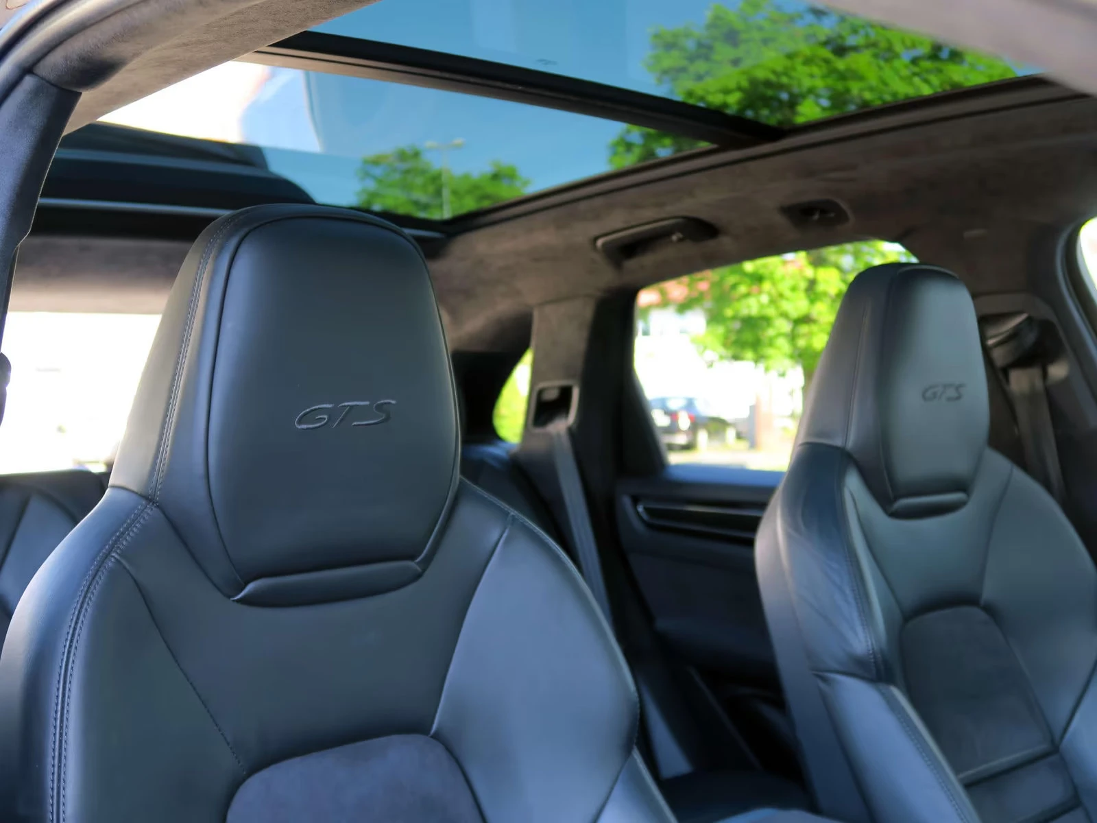 Porsche Cayenne GTS/V8/460HP/MATRIX/PANO/360/ACC/859z, снимка 14 - Автомобили и джипове - 55939040