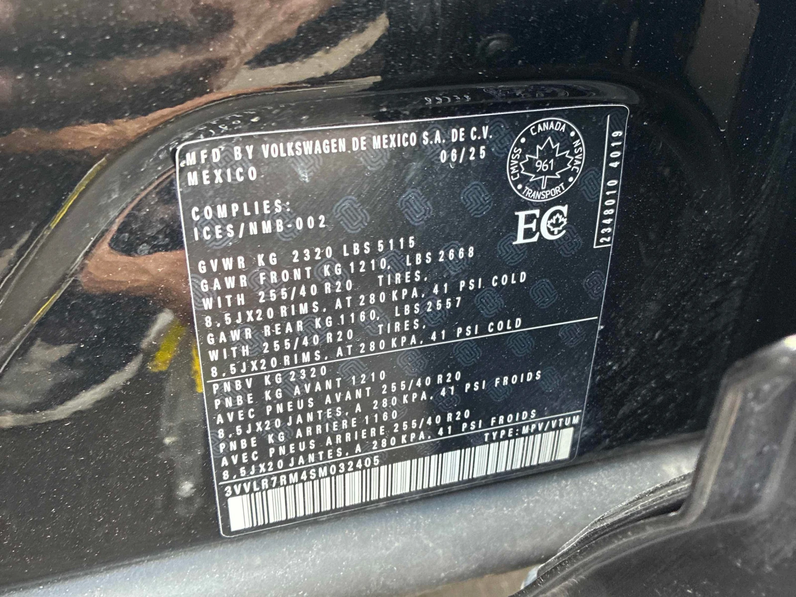 VW Tiguan * Highline R Line * CARFAX * , снимка 10 - Автомобили и джипове - 56119458