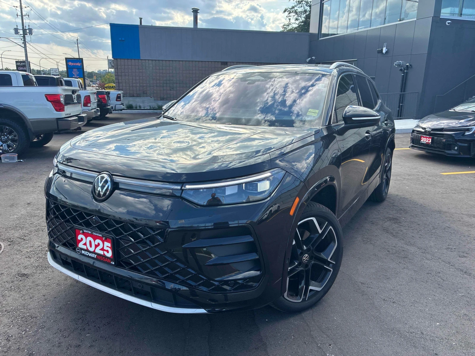VW Tiguan * Highline R Line * CARFAX * 