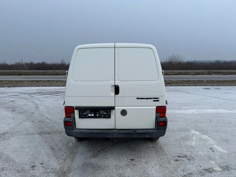 VW Transporter 2.5TDI 88PS MAXI, снимка 4 - Бусове и автобуси - 48699704