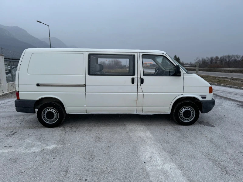 VW Transporter 2.5TDI 88PS MAXI, снимка 6 - Бусове и автобуси - 48699704