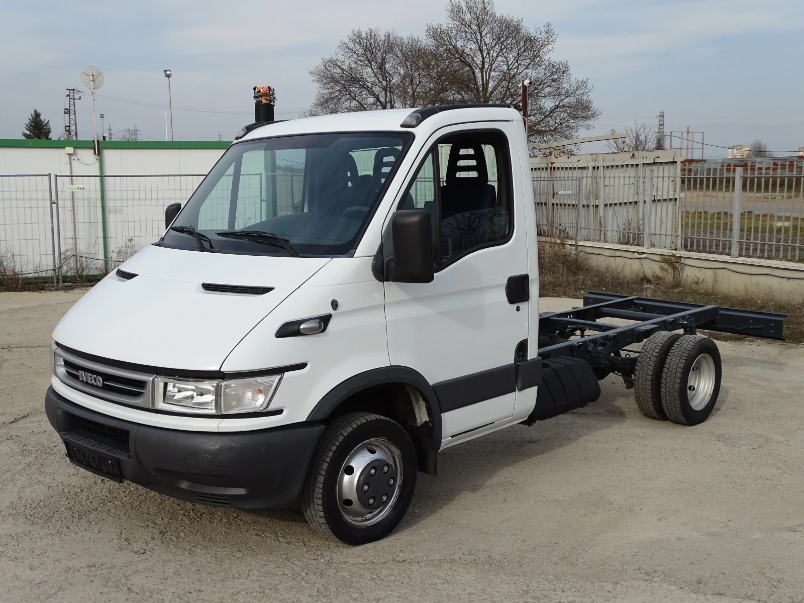 Iveco 35c17 ШАСИ, снимка 3 - Бусове и автобуси - 53710043