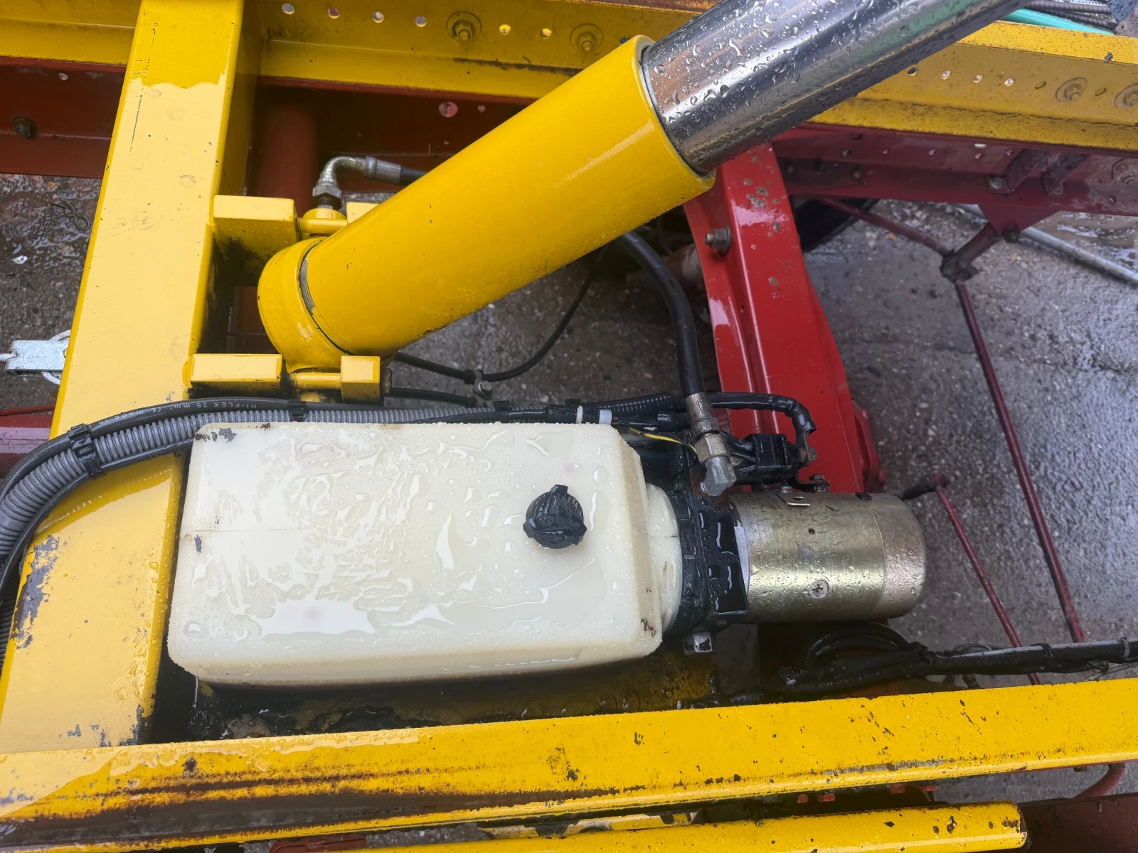 Iveco 3510 2.5TD 100кс. Самосвал 1999г.  - изображение 4