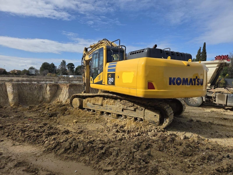Багер Komatsu PC 360 NLC-10 ЛИЗИНГ, снимка 2 - Индустриална техника - 53516820