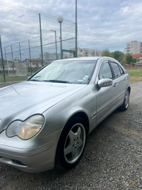 Mercedes-Benz C 220 Екстри / внос от Германия, снимка 11