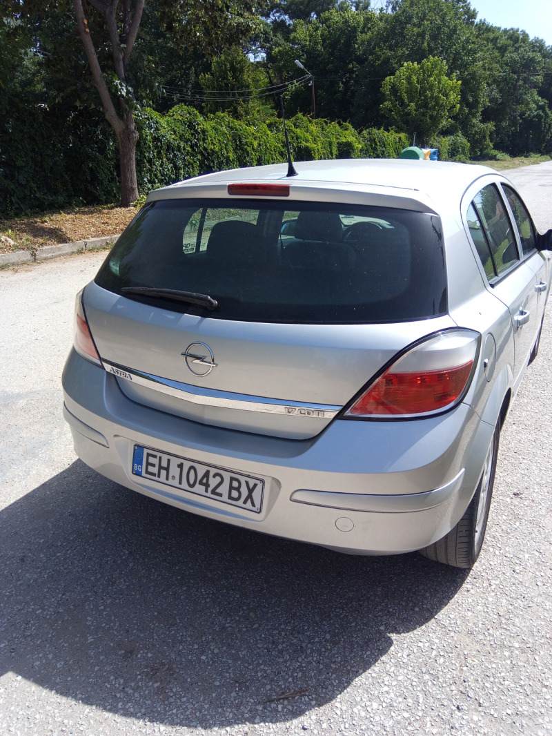 Opel Astra, снимка 3 - Автомобили и джипове - 46330416