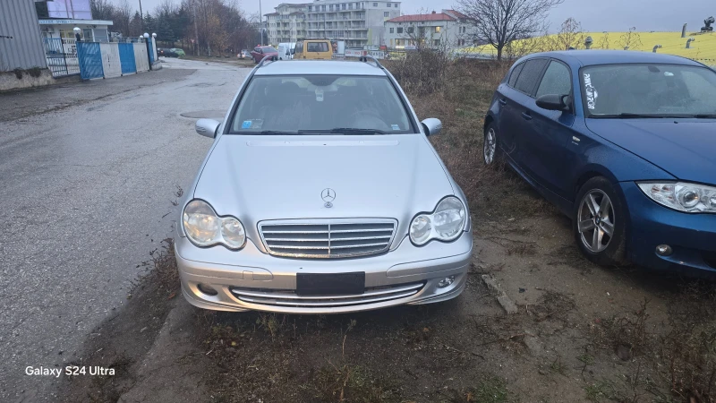 Mercedes-Benz C 220 2.2cdi FACE, снимка 7 - Автомобили и джипове - 47550524