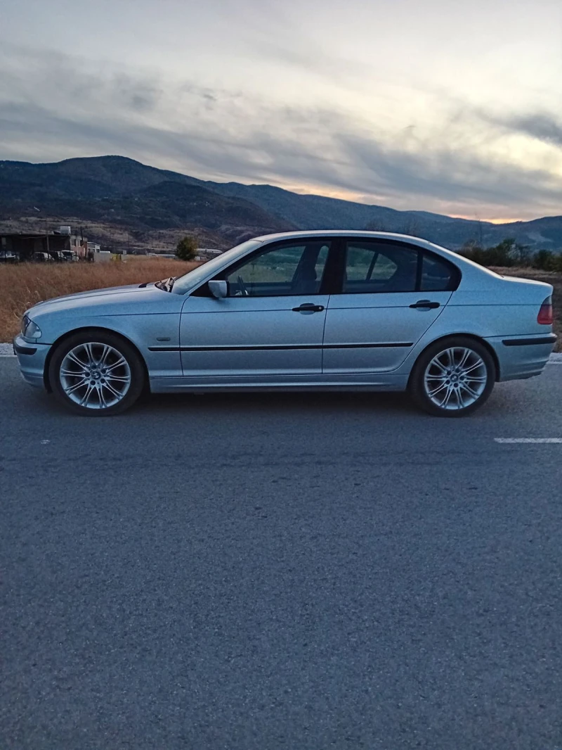 BMW 320 320d, снимка 3 - Автомобили и джипове - 47654941