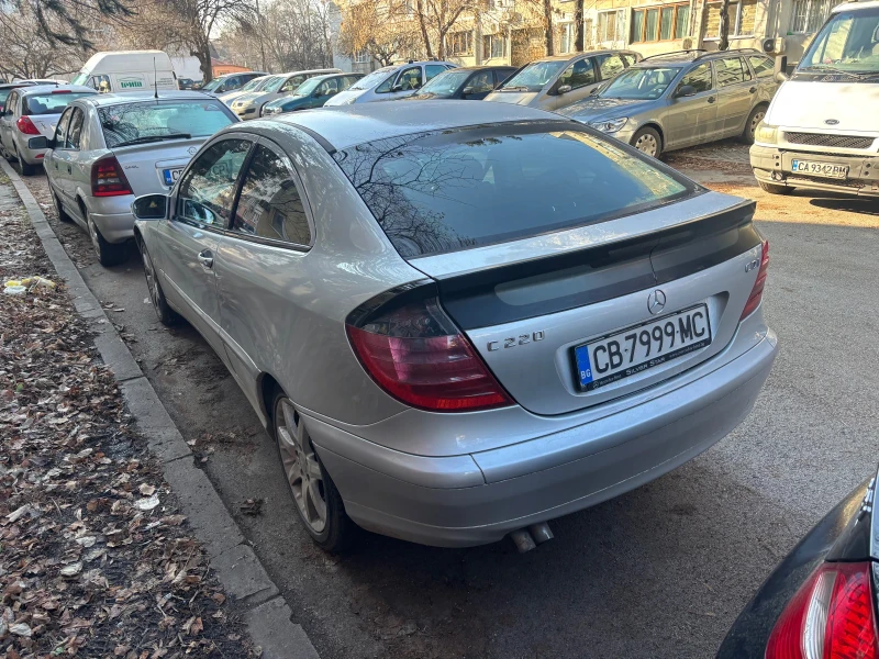 Mercedes-Benz C 220, снимка 7 - Автомобили и джипове - 48487984