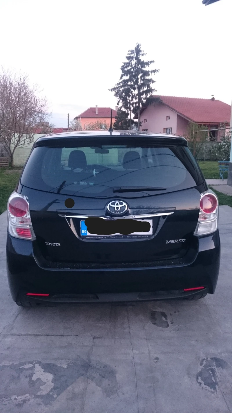 Toyota Verso, снимка 6 - Автомобили и джипове - 48701909