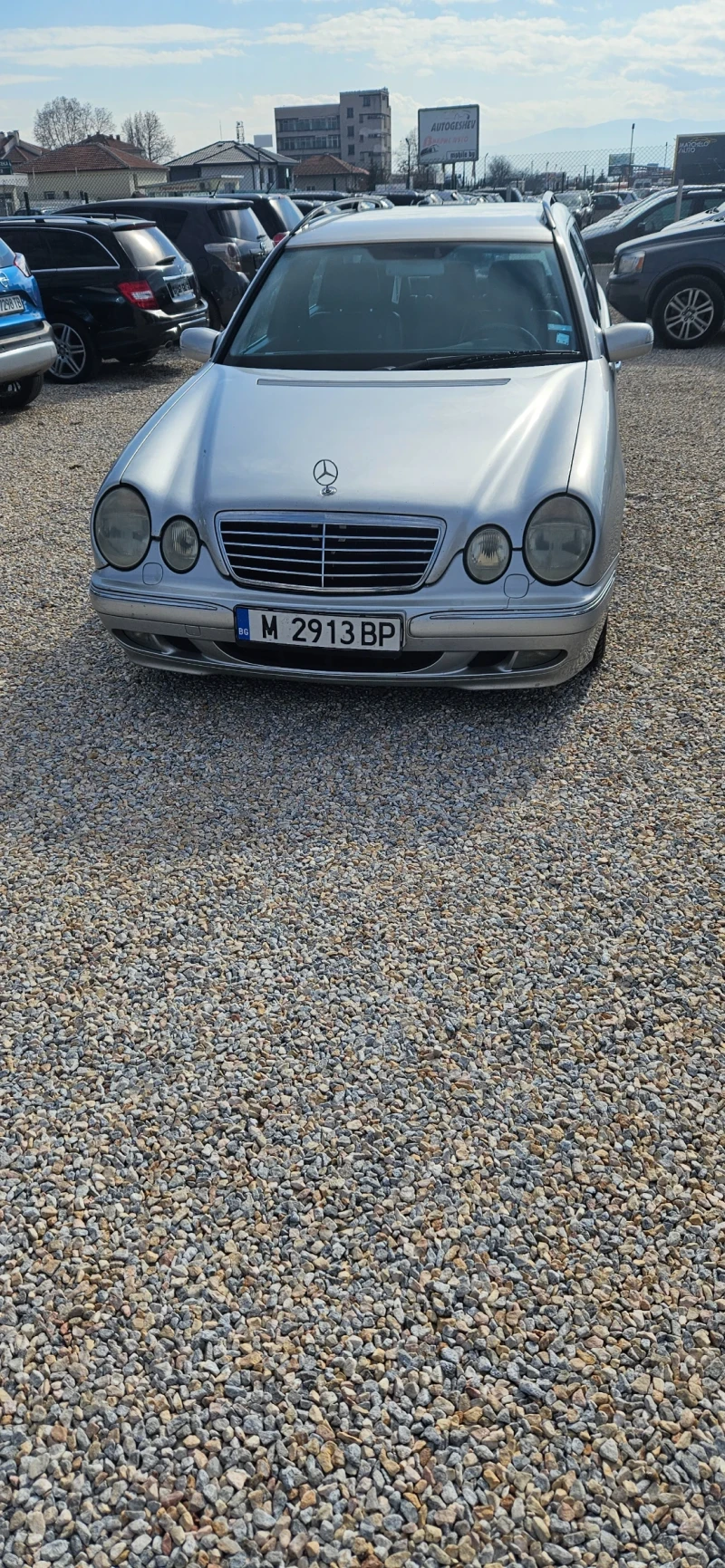 Mercedes-Benz E 270, снимка 2 - Автомобили и джипове - 49137328