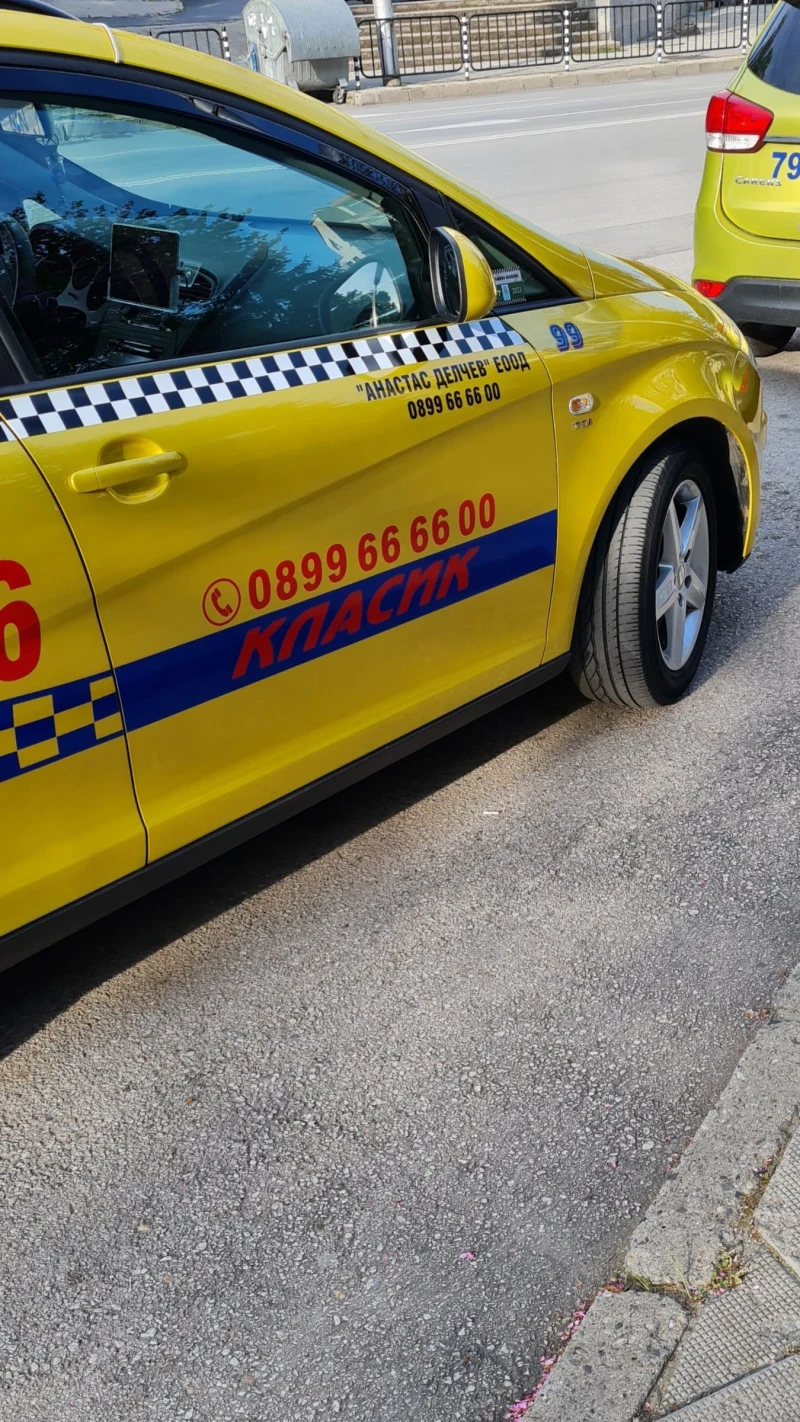 Seat Altea, снимка 11 - Автомобили и джипове - 52043314