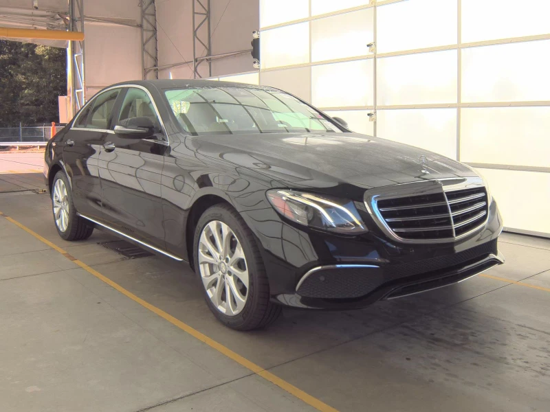 Mercedes-Benz E 300, снимка 5 - Автомобили и джипове - 52485726