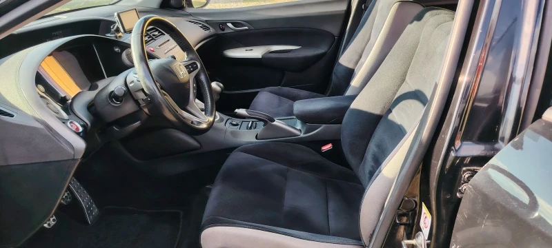 Honda Civic 2.2-140к.с, снимка 10 - Автомобили и джипове - 52816602