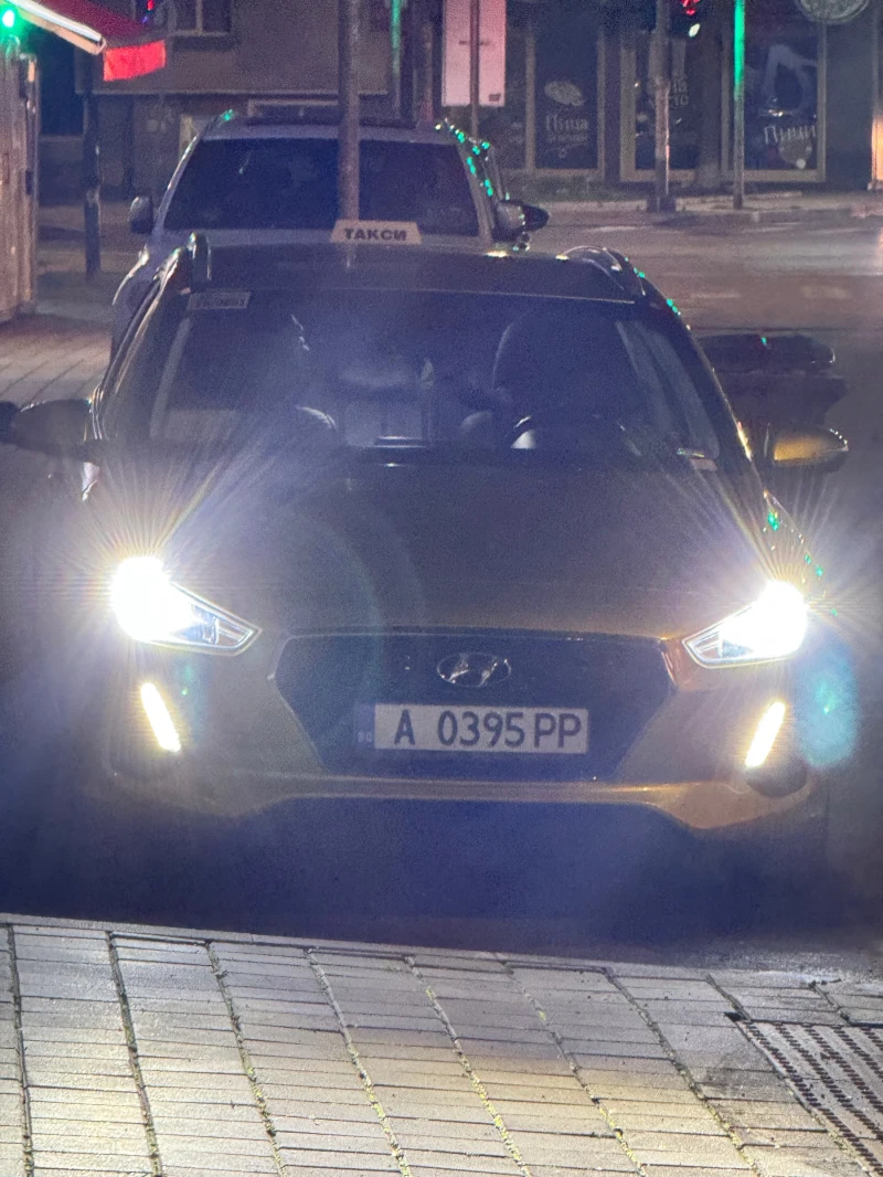 Hyundai I30 1.4, снимка 13 - Автомобили и джипове - 53541529