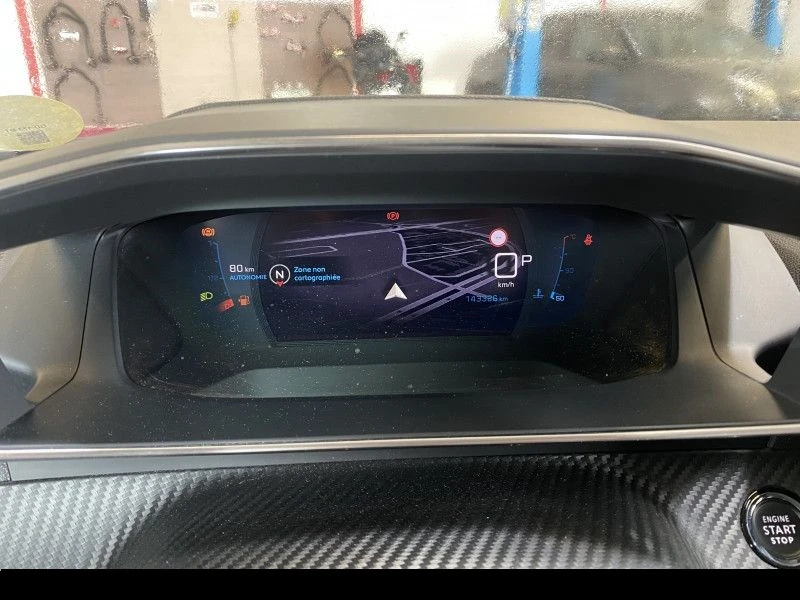 Peugeot 2008 1.5BLUE HDI ALLURE EAT8 131 - изображение 6