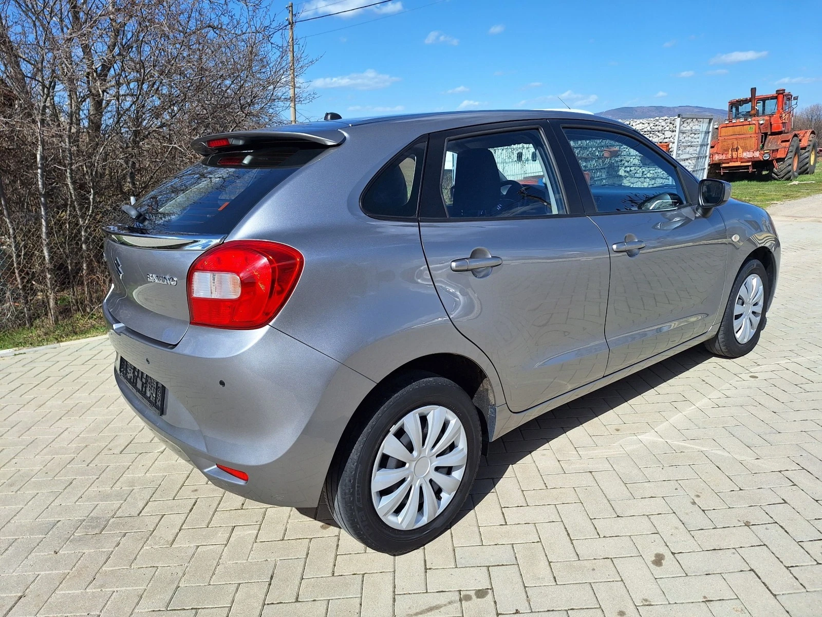 Suzuki Baleno 1.2 dualjet 69000km. - изображение 6