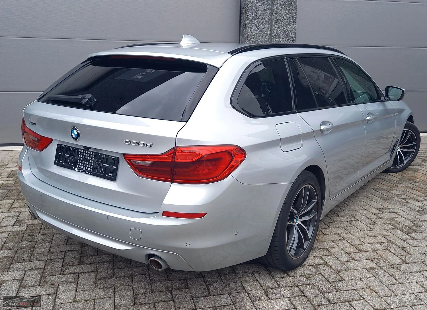 BMW 530 LUXURY/265HP/xDRIVE/CAM 360/PANO/18/256b - изображение 3