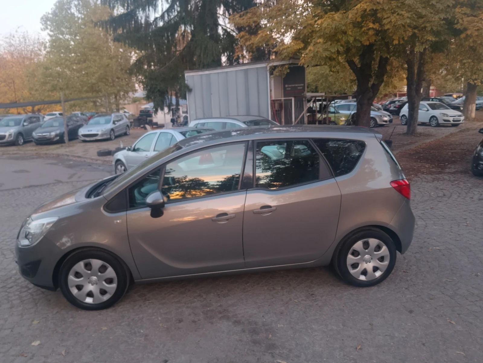 Opel Meriva 1.4-101ps-ITALIA - изображение 5