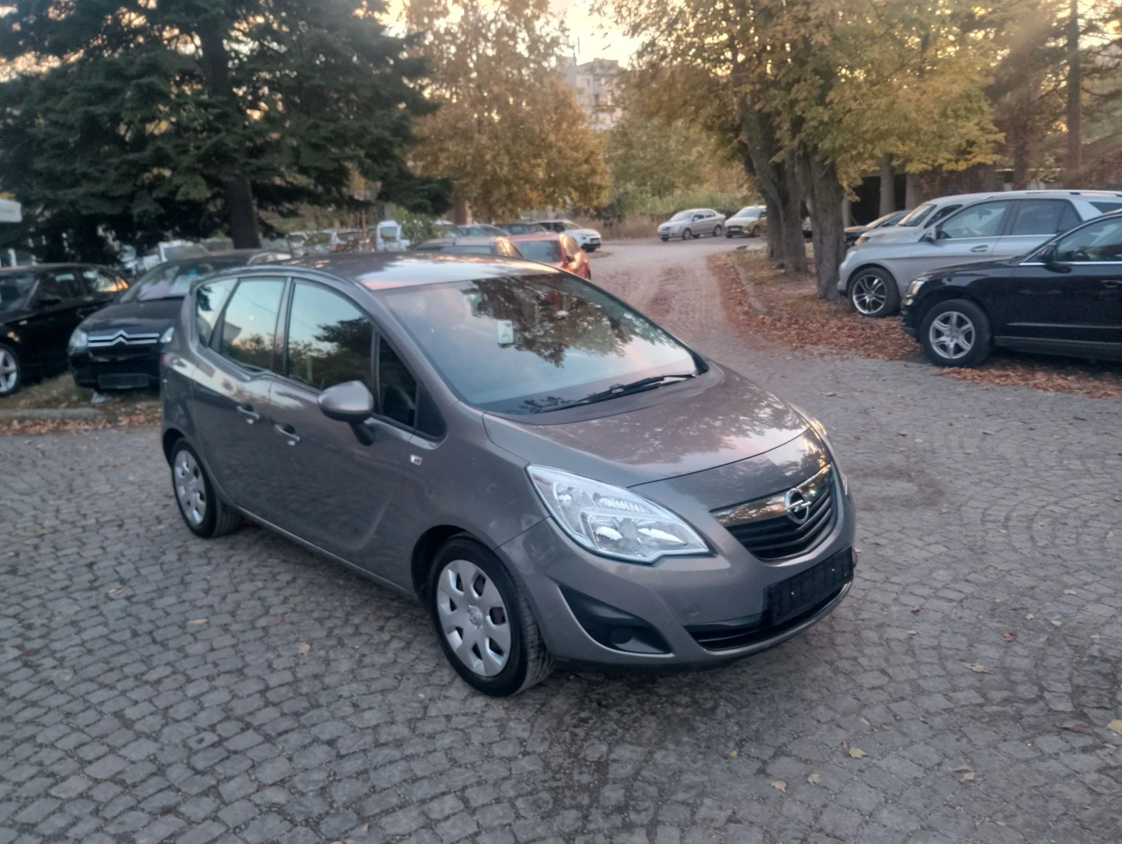 Opel Meriva 1.4-101ps-ITALIA - изображение 2