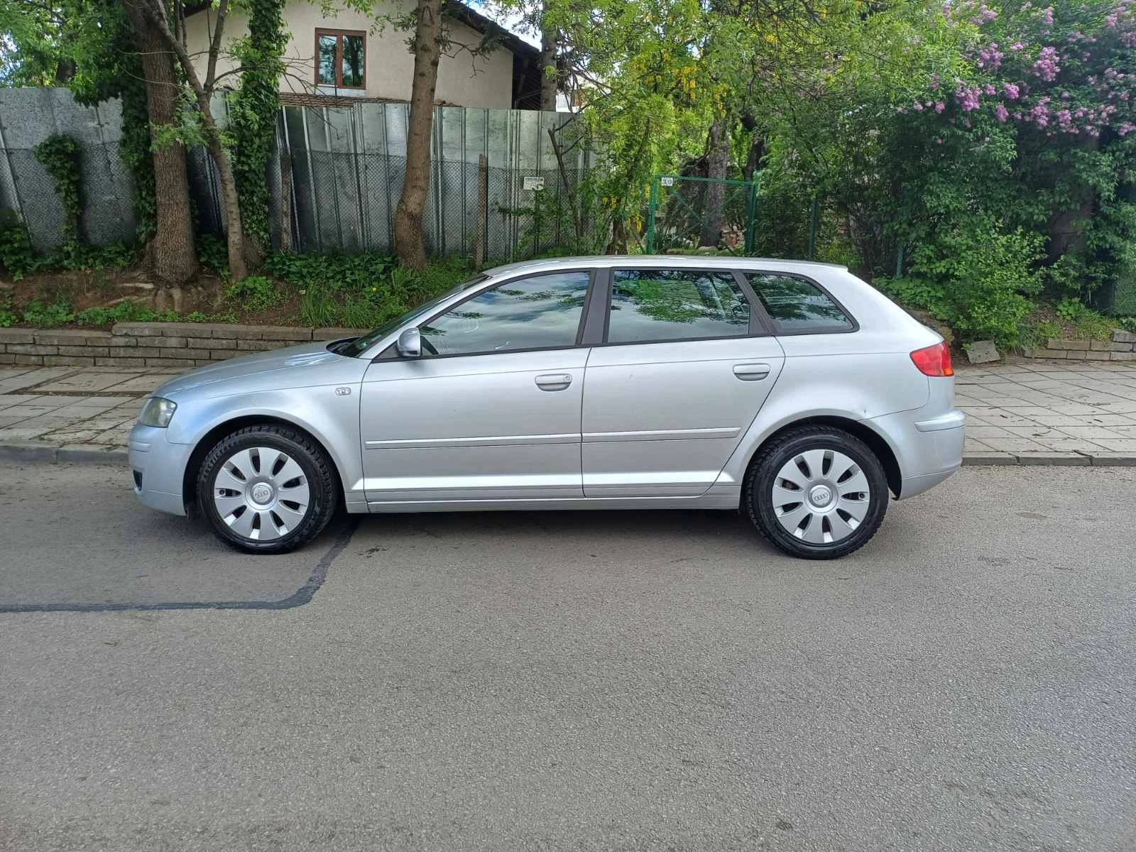 Audi A3 2.0TDI Sportback - изображение 4