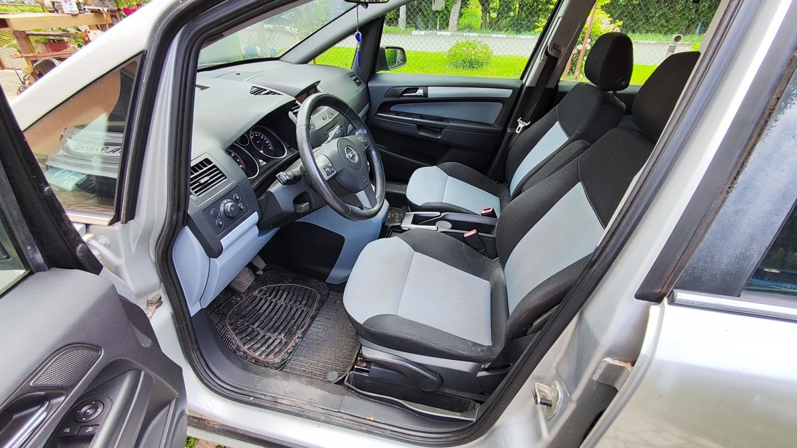 Opel Zafira 2.2 Direct - изображение 7