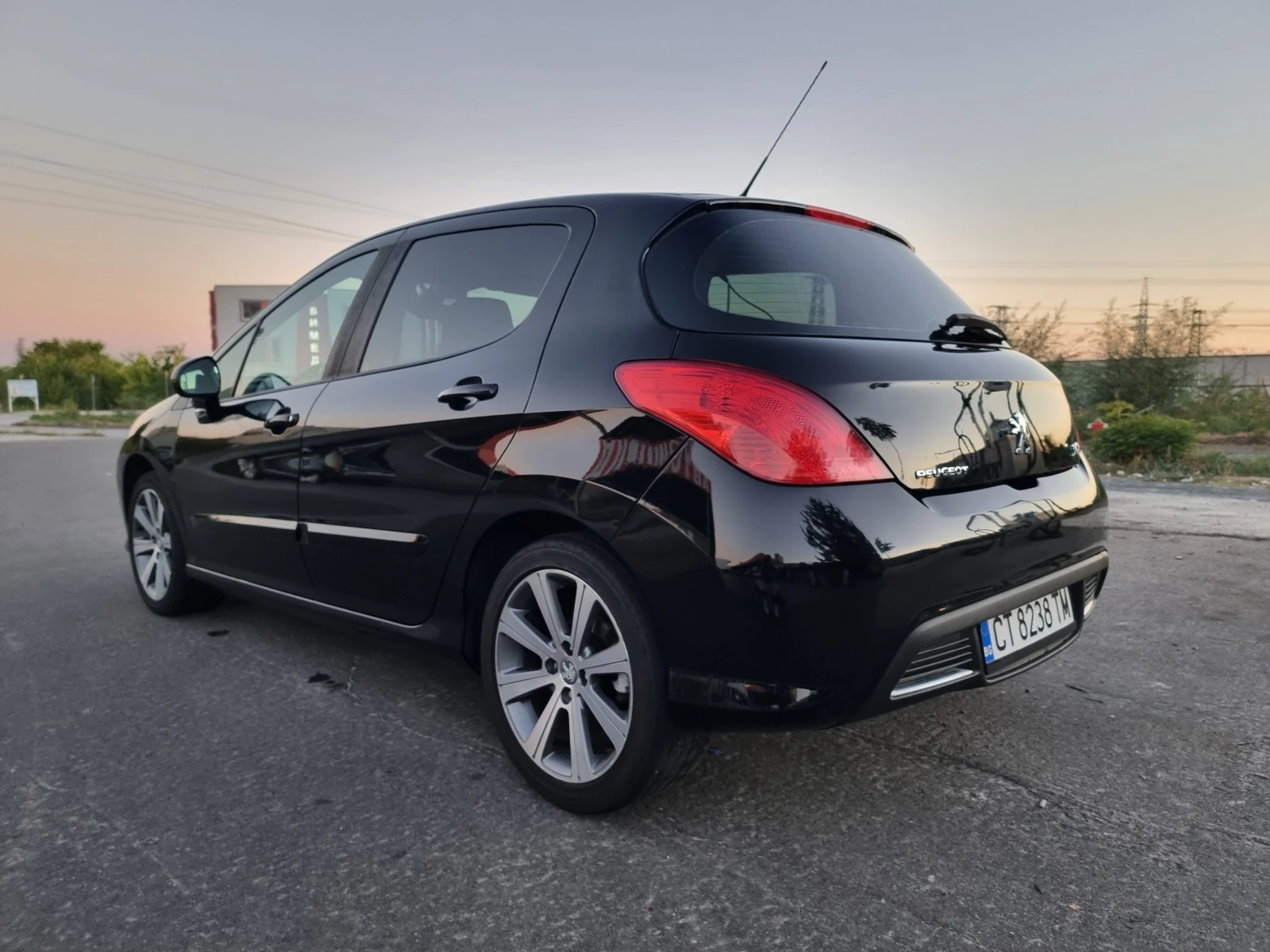 Peugeot 308 АВТОМАТИК - изображение 4