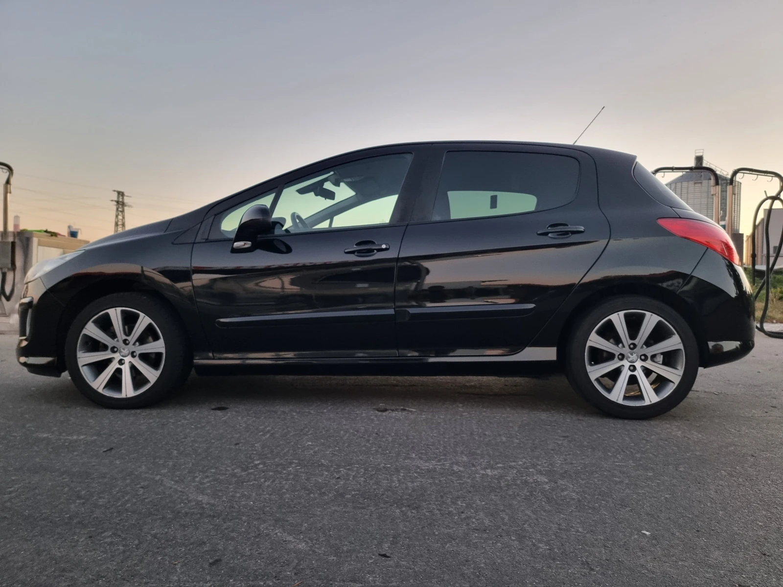 Peugeot 308 АВТОМАТИК - изображение 7
