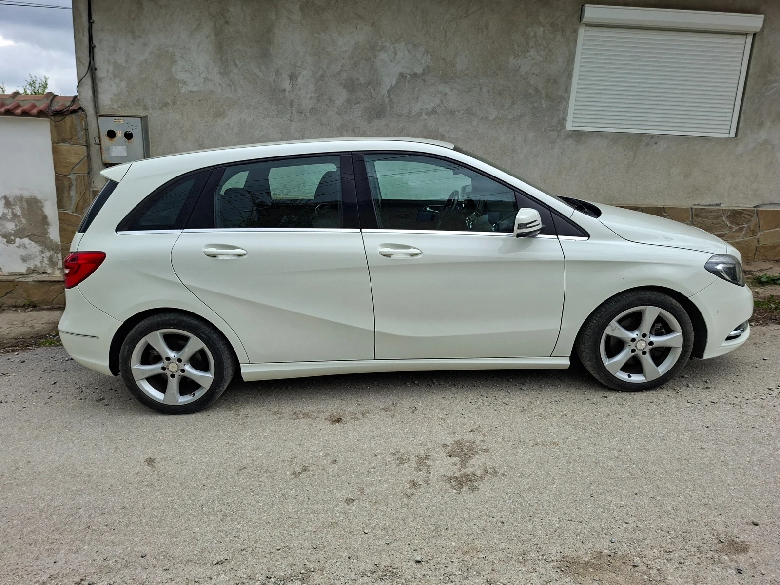 Mercedes-Benz B 200 1.8, снимка 3 - Автомобили и джипове - 53436482