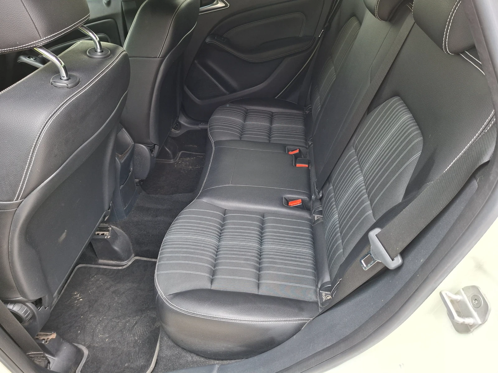Mercedes-Benz B 200 1.8, снимка 11 - Автомобили и джипове - 53436482