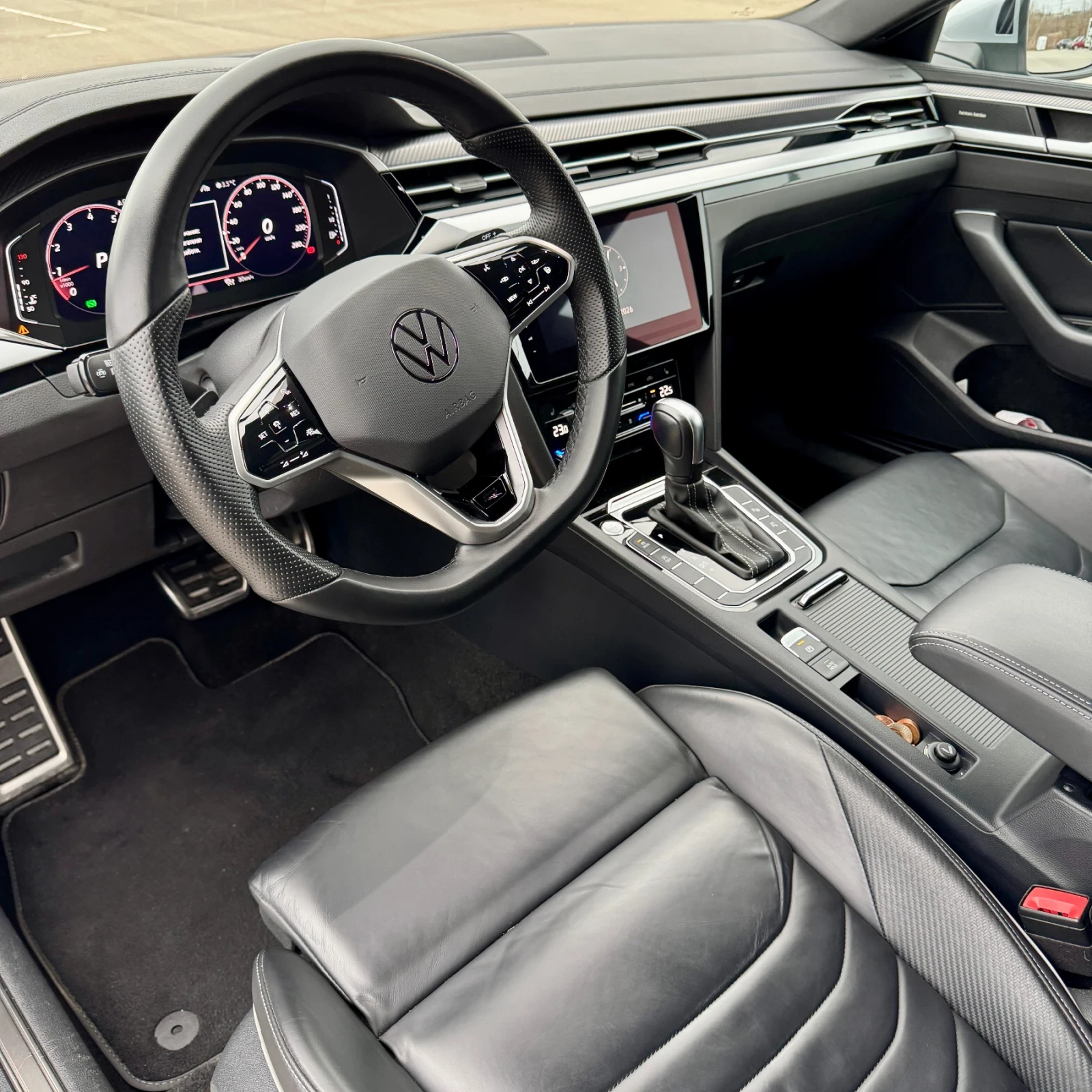 VW Arteon 2.0 tsi r line shooting brake 4 motion, снимка 12 - Автомобили и джипове - 53890988