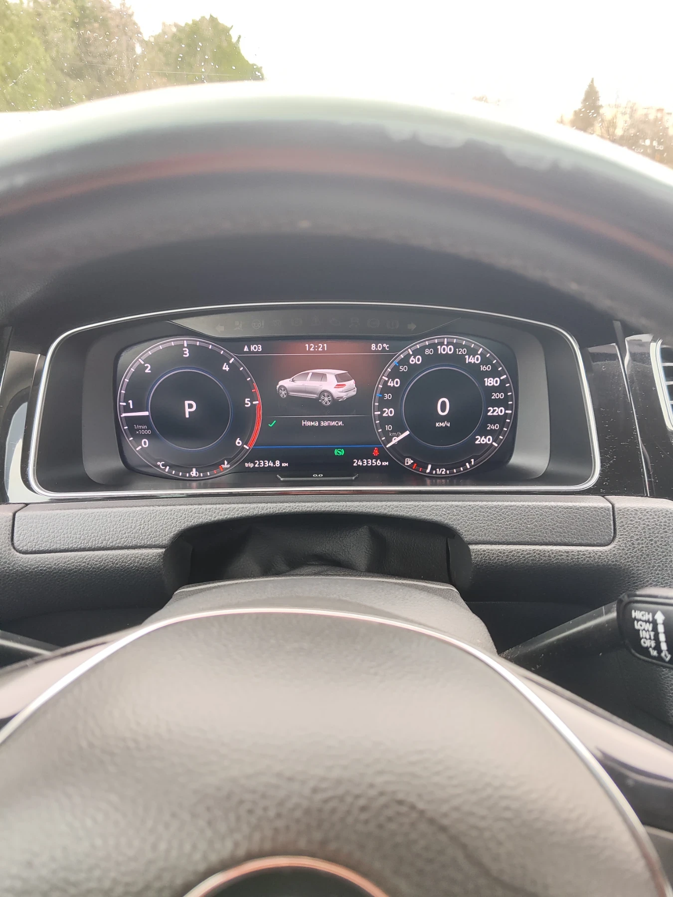 VW Golf Golf 7.5  1.6TDI DSG , снимка 9 - Автомобили и джипове - 53947534