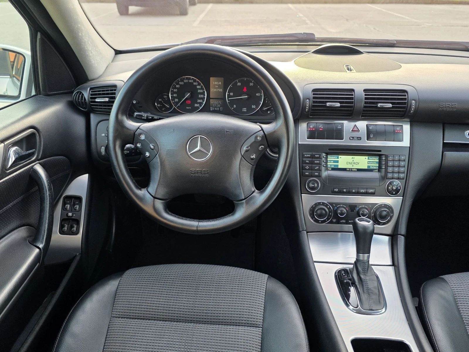 Mercedes-Benz C 270 2.7 CDI Avantgarde , снимка 10 - Автомобили и джипове - 54183893