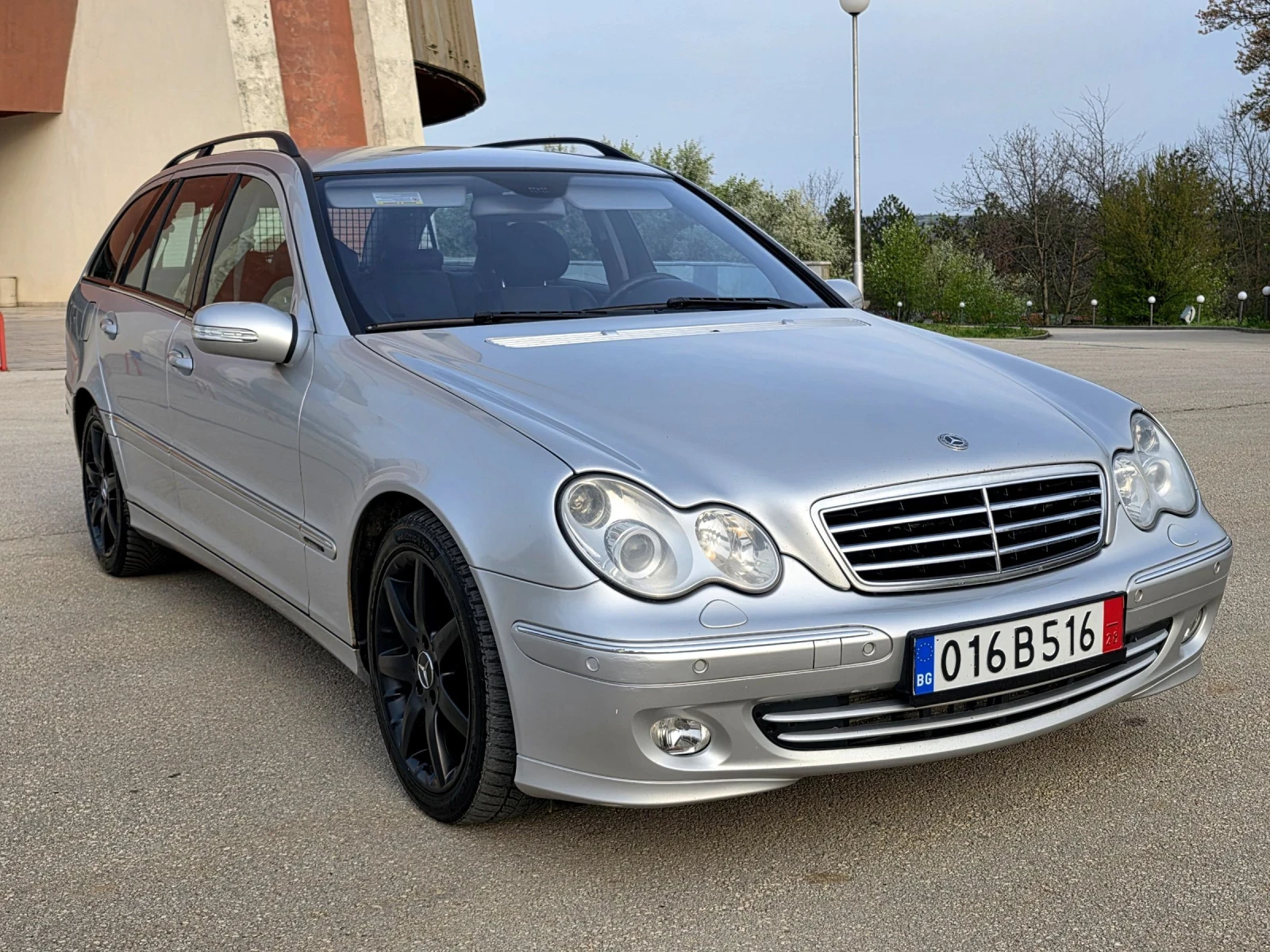Mercedes-Benz C 270 2.7 CDI Avantgarde , снимка 4 - Автомобили и джипове - 54183893