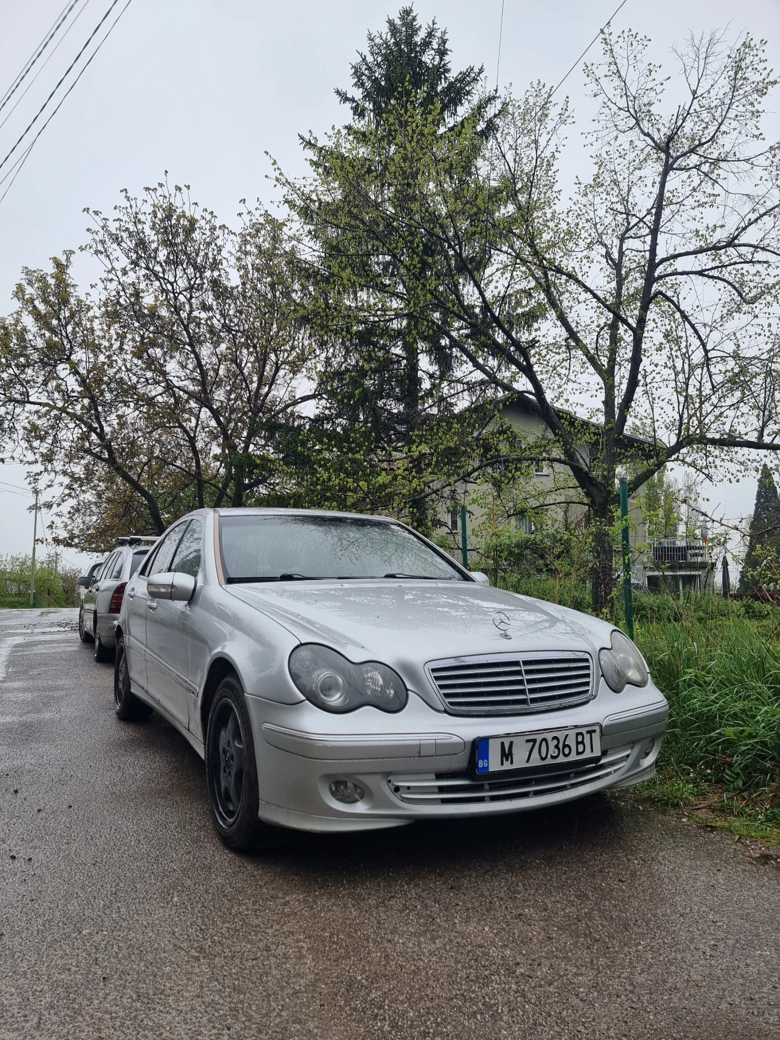 Mercedes-Benz C 220, снимка 2 - Автомобили и джипове - 54395097