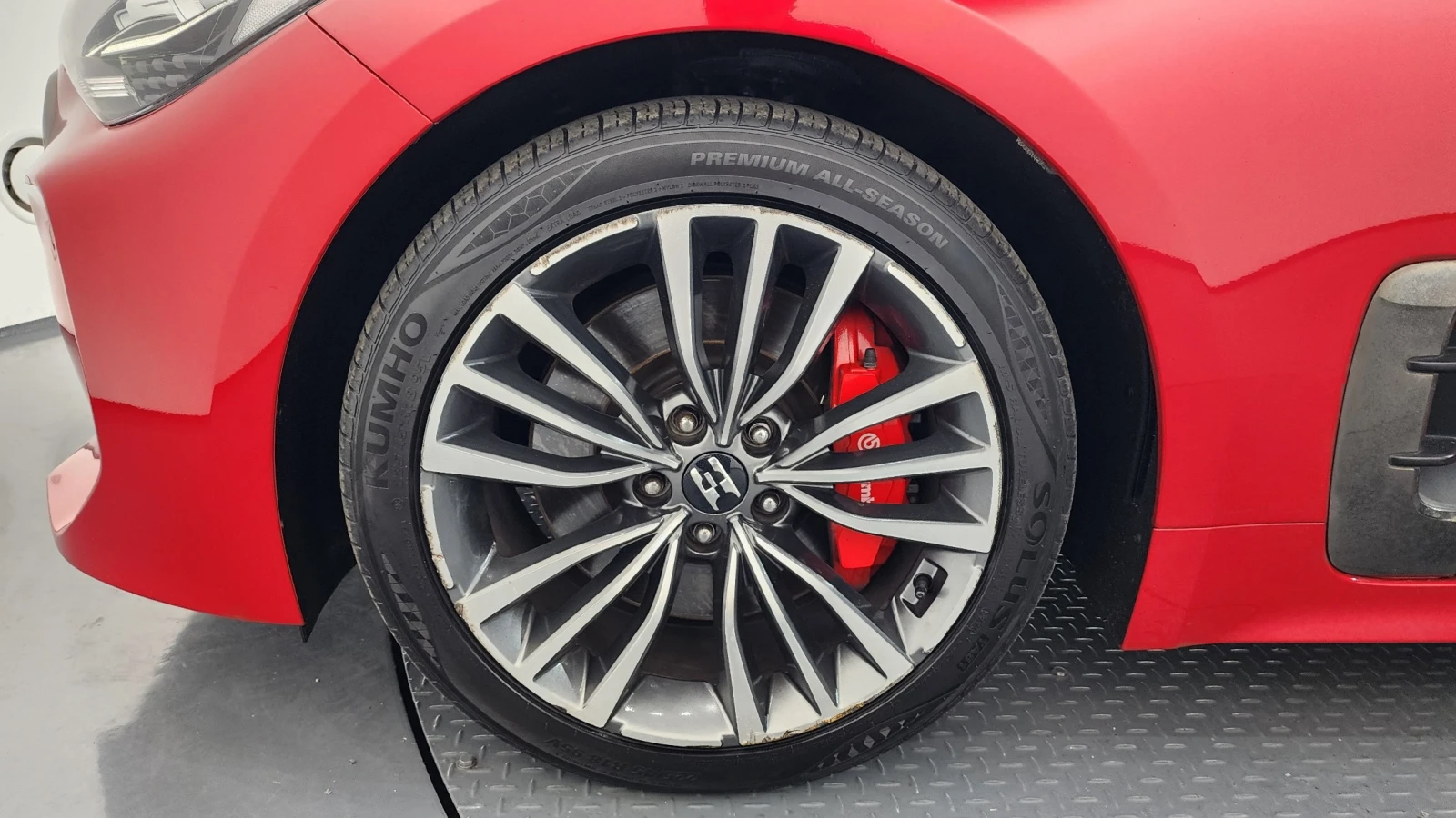 Kia Stinger 2.0 Turbo 2WD Dream Edition | 360  КАМЕРА | КОЖА, снимка 7 - Автомобили и джипове - 54782036