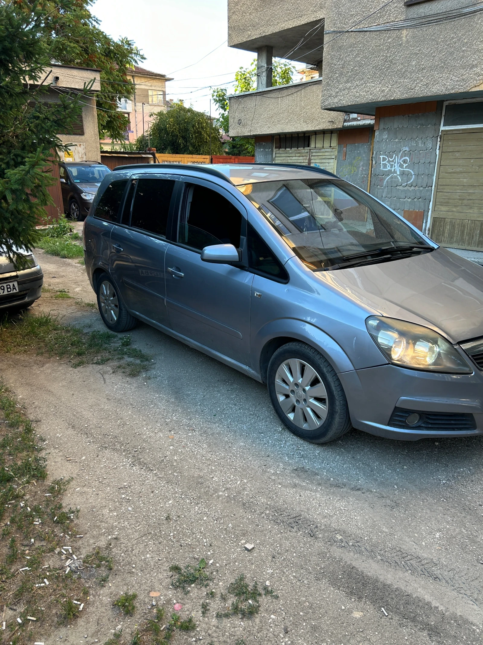Opel Zafira Zafira B 1.9 150к.с