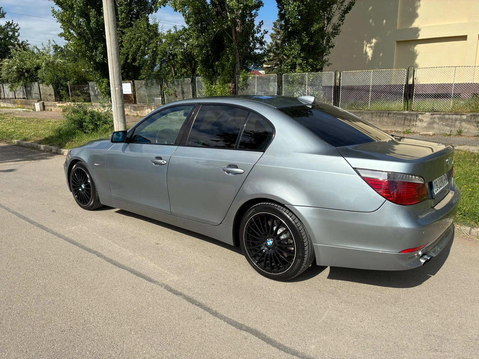 BMW 523 523, снимка 5 - Автомобили и джипове - 55038149
