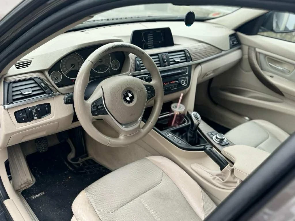 BMW 320, снимка 8 - Автомобили и джипове - 55226305