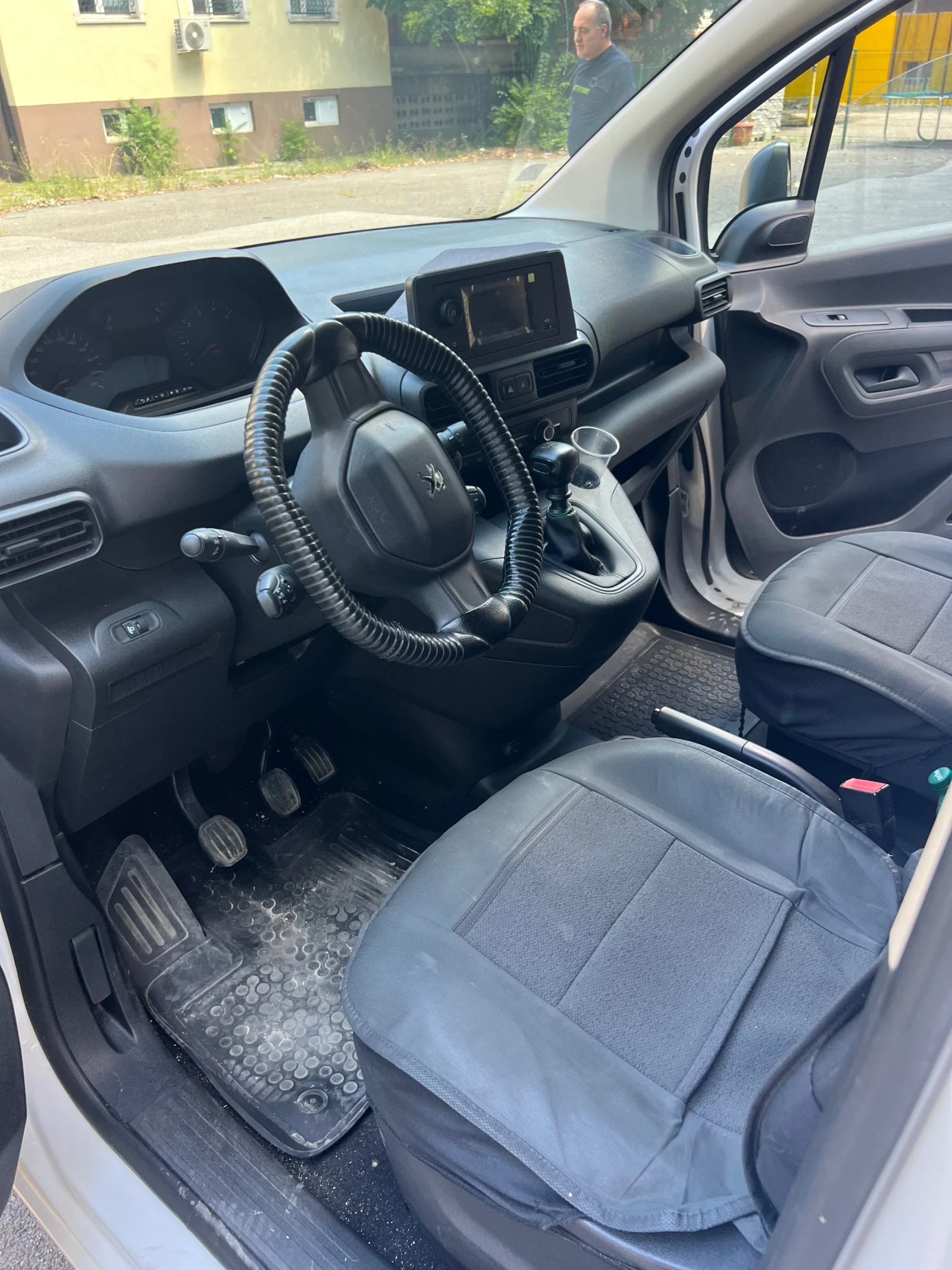 Peugeot Partner Товарен N1 в ГАРАНЦИЯ, снимка 9 - Автомобили и джипове - 55526095