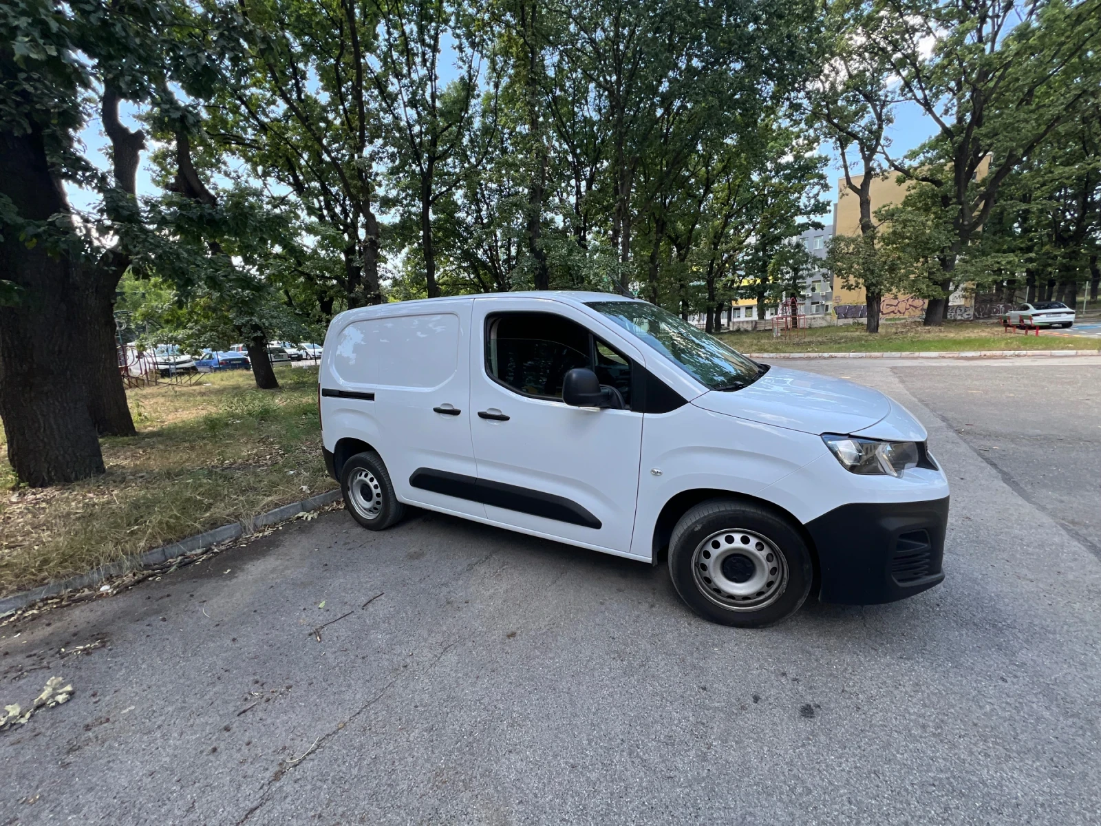 Peugeot Partner Товарен N1 в ГАРАНЦИЯ, снимка 5 - Автомобили и джипове - 55526095