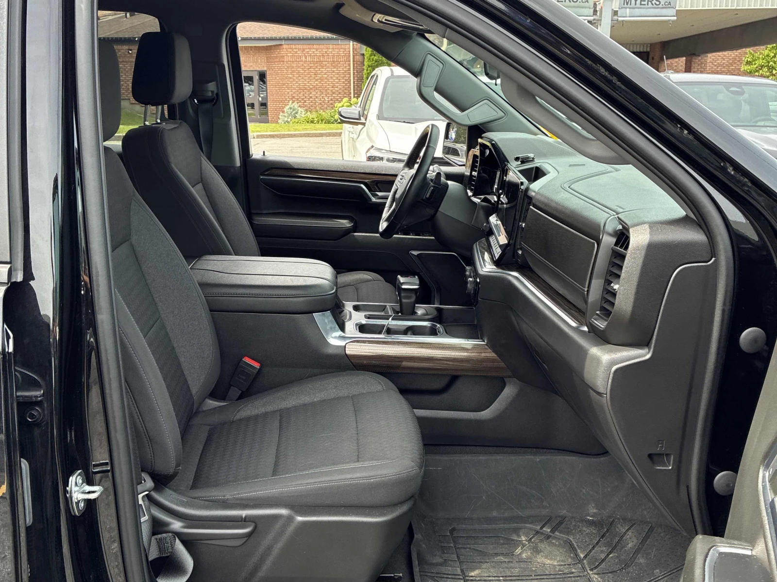 Chevrolet Silverado Silverado 1500 RST, АВТОКРЕДИТ, снимка 15 - Автомобили и джипове - 55922608