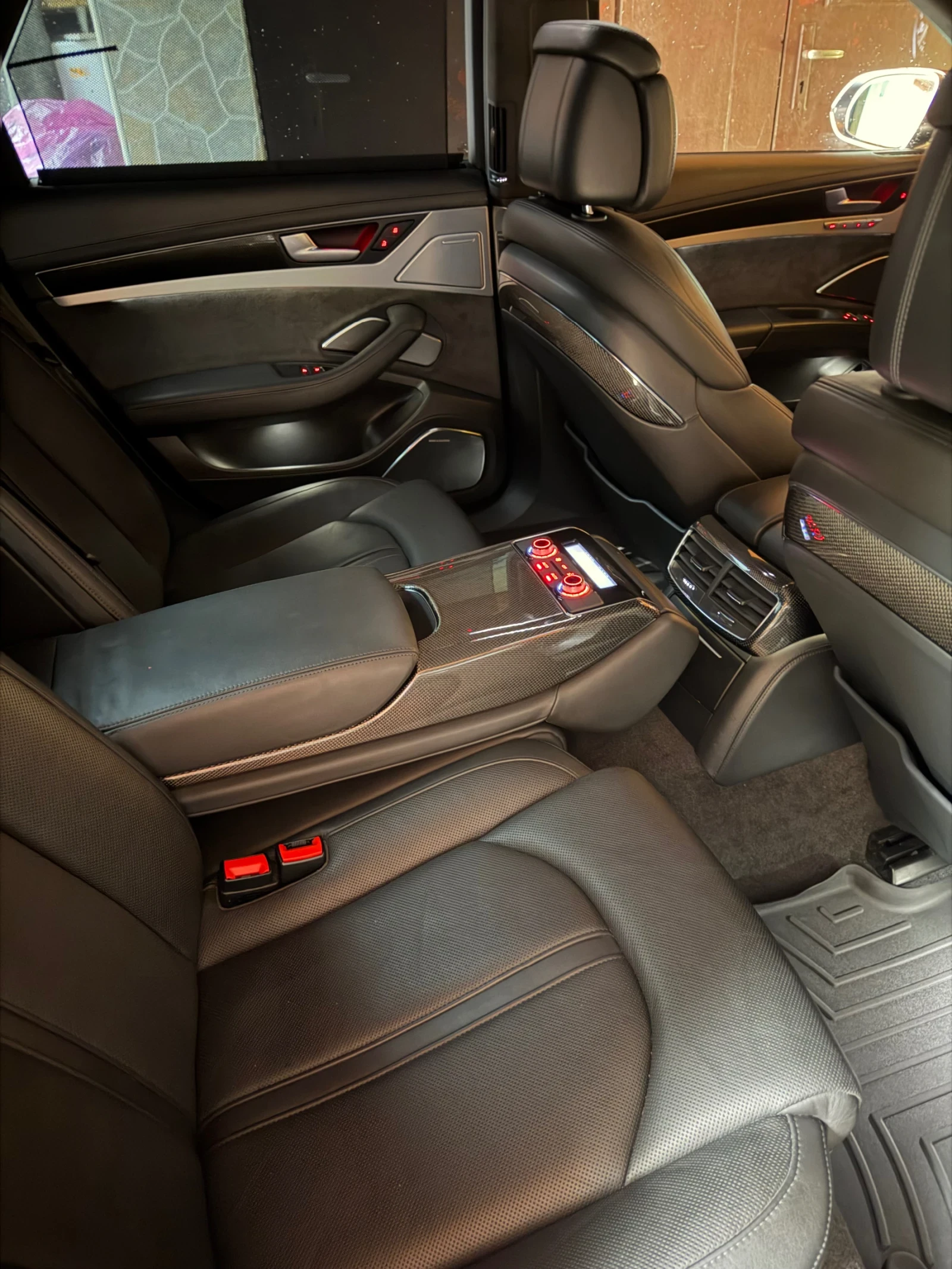 Audi S8, снимка 16 - Автомобили и джипове - 56046605