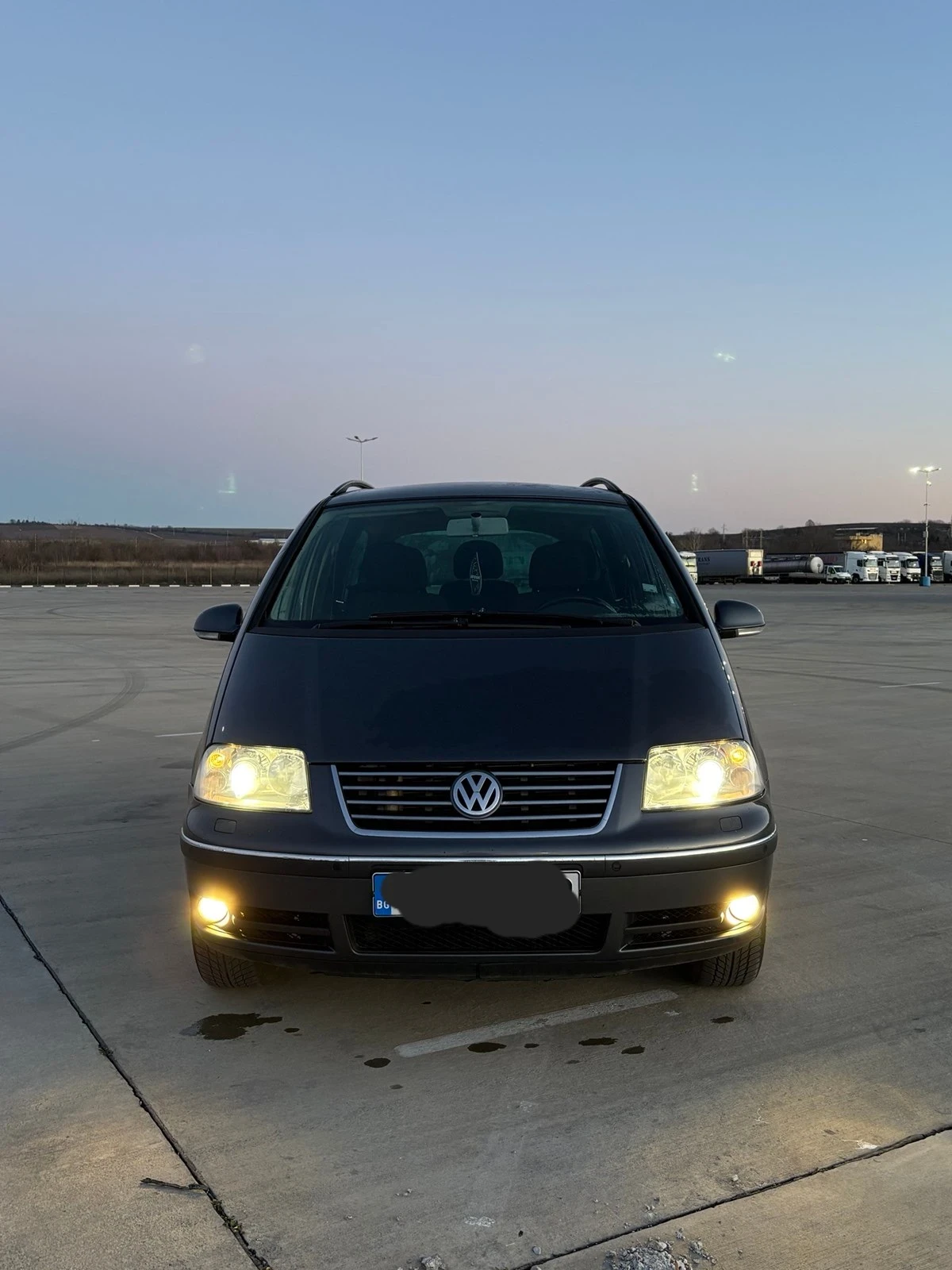 VW Sharan, снимка 2 - Автомобили и джипове - 56740790