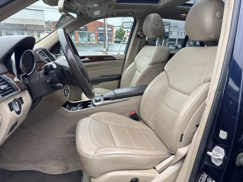 Mercedes-Benz ML 350 Keyless/Harman Kardon/подгрев/панорама/лизинг, снимка 9 - Автомобили и джипове - 52317607